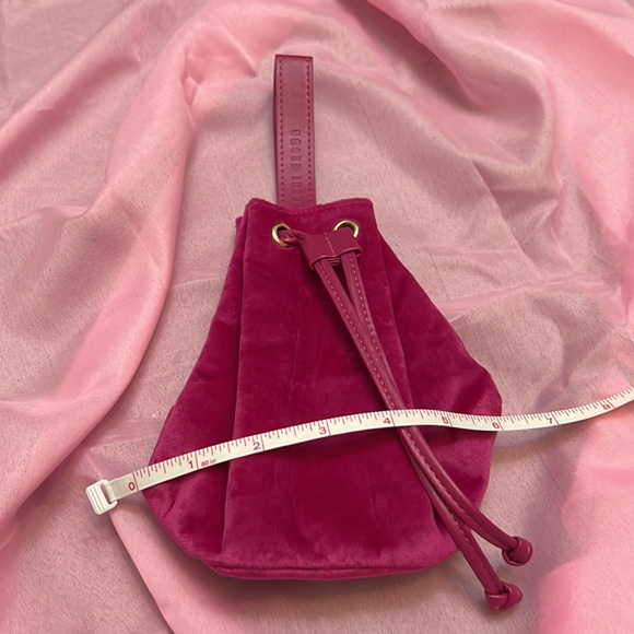 New Bobbi Brown Pink Velvet Pouch - Picture 3 of 4